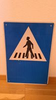 Strassenschild Fussgängerstreifen-Warnschild