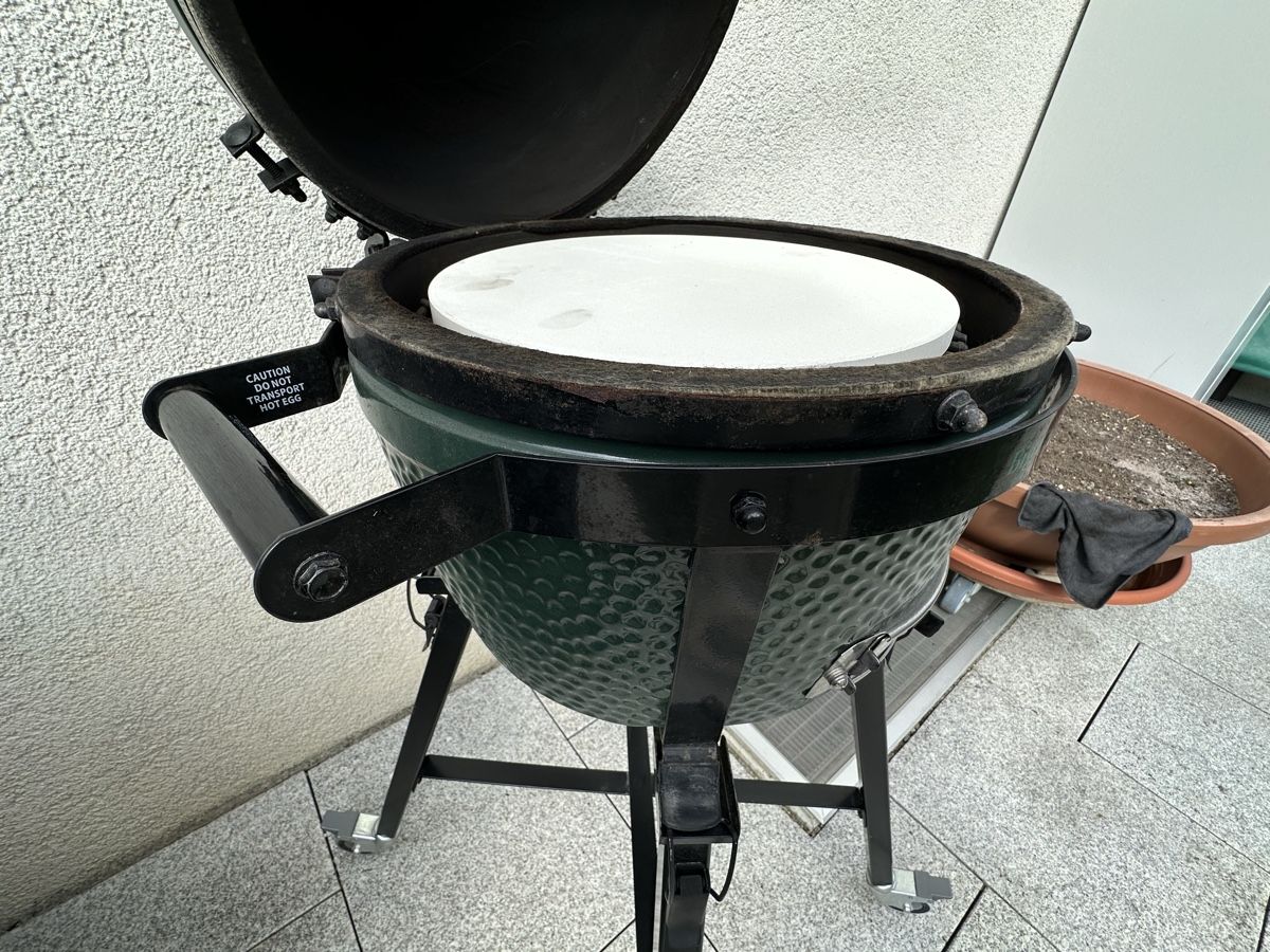 Grills: Big Green Egg, Mini Max, mit Gestell guter Zustand – Gebraucht aus Gundetswil von petriheilremimartin 4