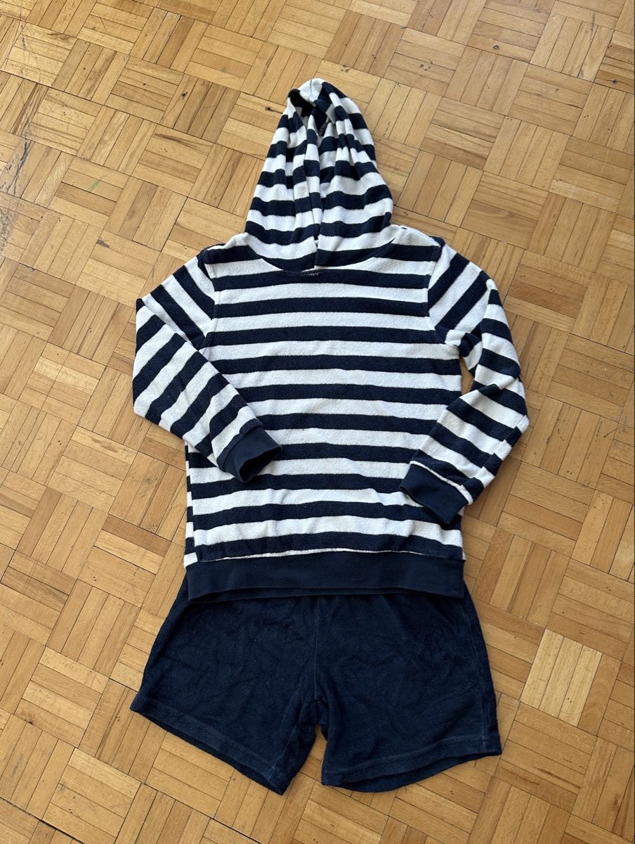 Pullover & Sweatshirts: Frottee Kombi Pulli und Shorts – Gebraucht aus Zürich von Paleardi 1