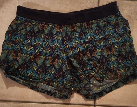 Sommer / Shorts / Kurze Hosen / blau - grün / Gr. 40