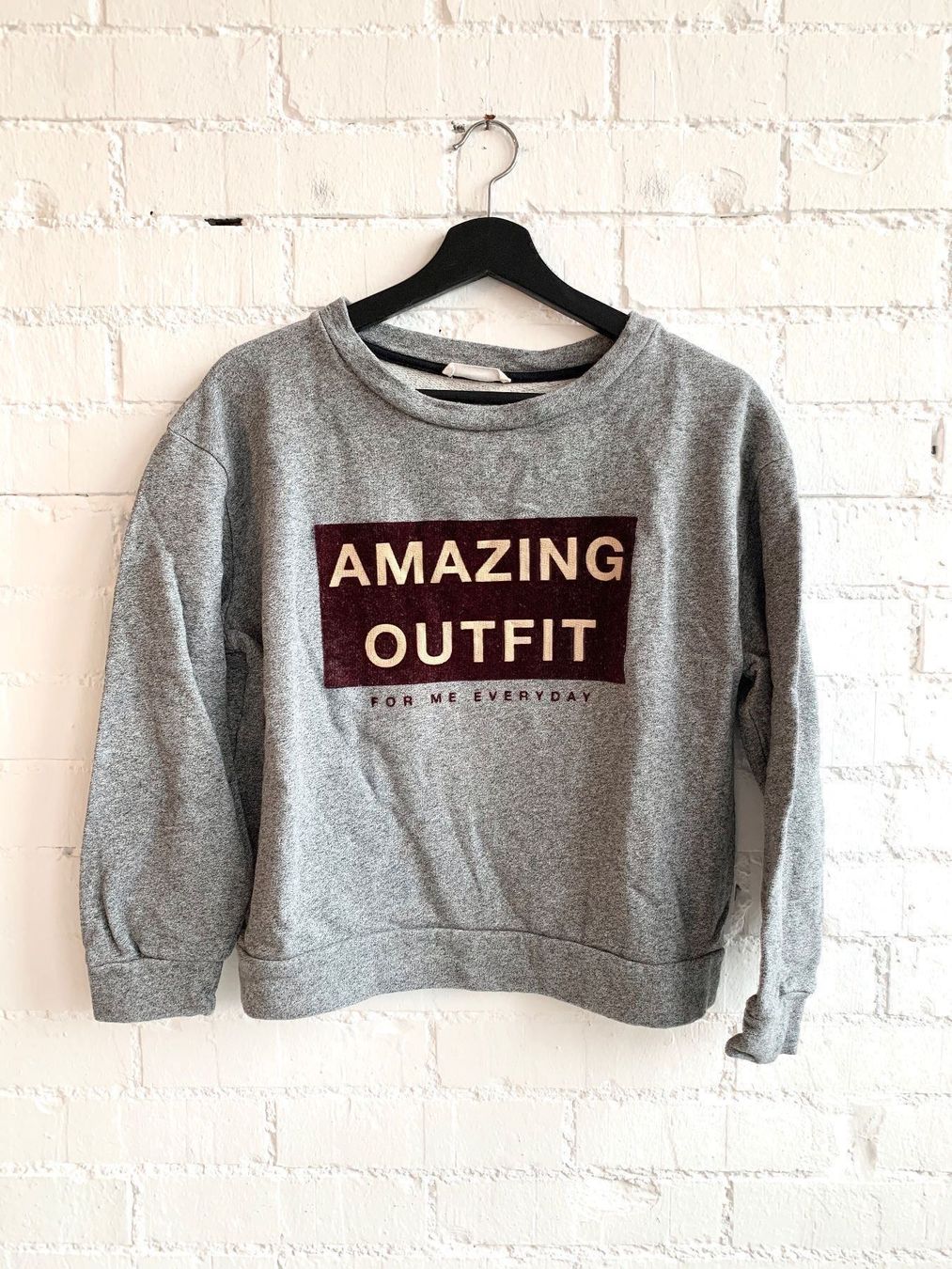 Mango Maglioni & Felpe: Grauer Pullover mit Print von Mango – Usato da Bern venduto da Fraeuleinhonig
