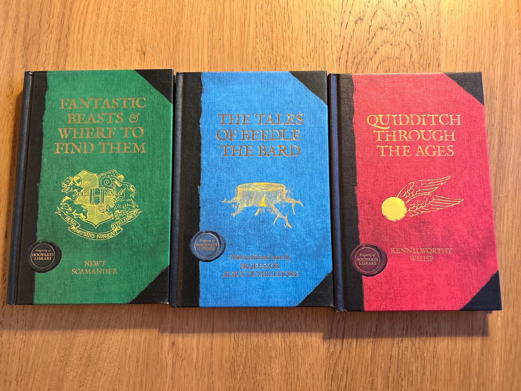Libri: Trilogie Hogwarts Library ed 2012 english – Nuovo (secondo la descrizione) da Lausanne venduto da noh_gt5x 2