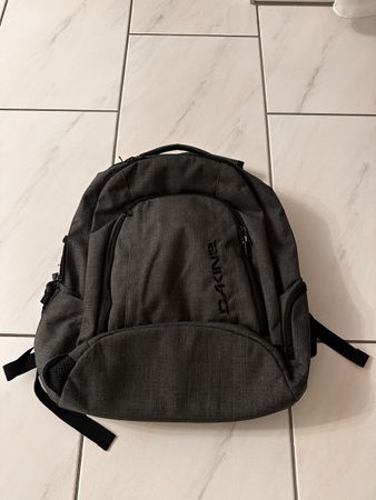 Dakine Rucksack grau