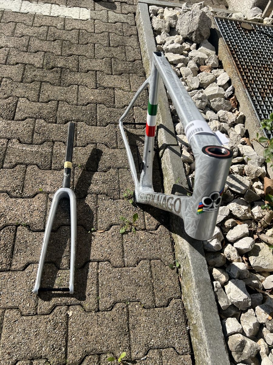 Colnago Biciclette: Colnago V3Rs Disc Frameset, frozen silver – Nuovo (secondo la descrizione) da Kriens venduto da Velochetti_Kriens 2