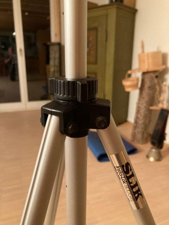 Treppiedi & Teste: Fotokamera SLIK Dreibein-Stativ, höhenverstellbar, Occasion – Usato da Hinteregg venduto da pantani70 3