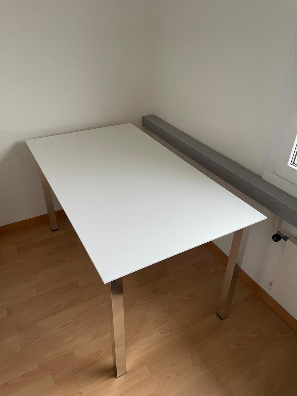 Scrivanie: Schreibtisch, weiss – Usato da St. Gallen venduto da cedisells 4