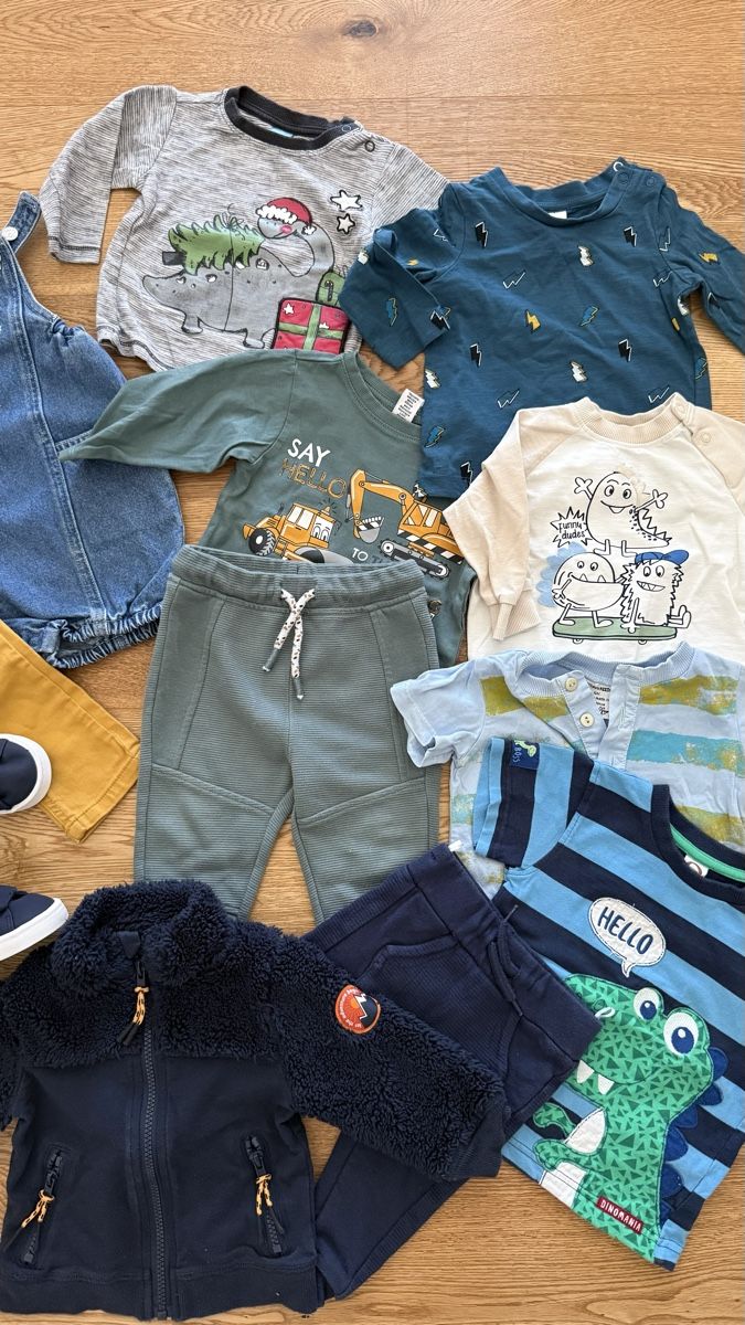 H&M Lotti & Set di vestiti: Baby set size 74 | H&M,C&A,Smile – Usato da Boswil venduto da hey.itsme 1