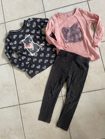 2 süsse Shirts&Leggins Gr. 98/104