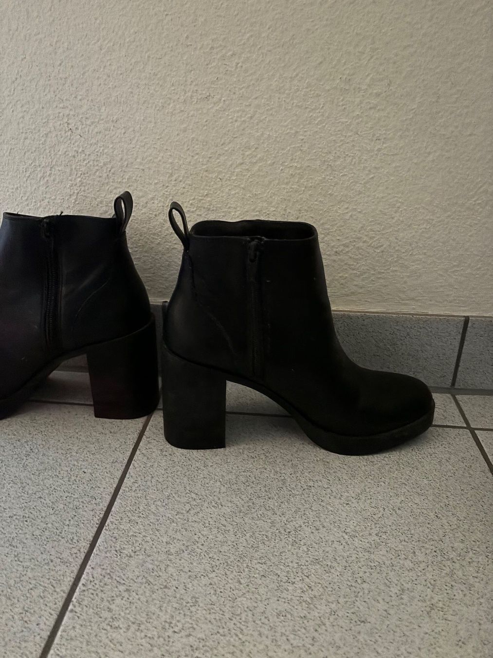 H&M Scarpe da donna: Schicke Winterstiefel, Grösse 39 – Usato da Winterthur venduto da Sunshine143 4