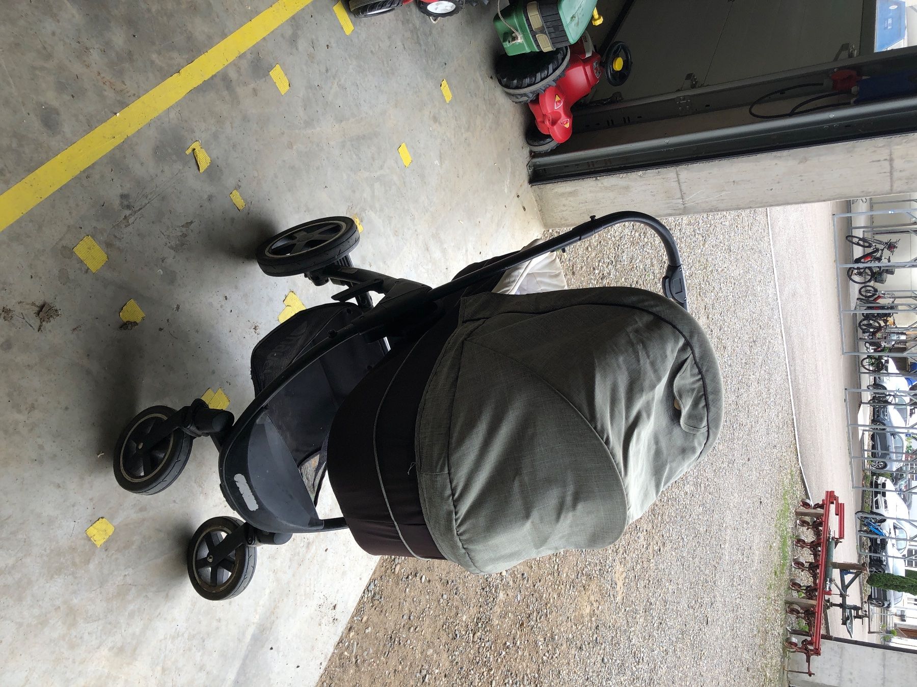 Kinderwagen: Kinderwagen – Gebraucht aus Schönholzerswilen von Chruss-lee 2