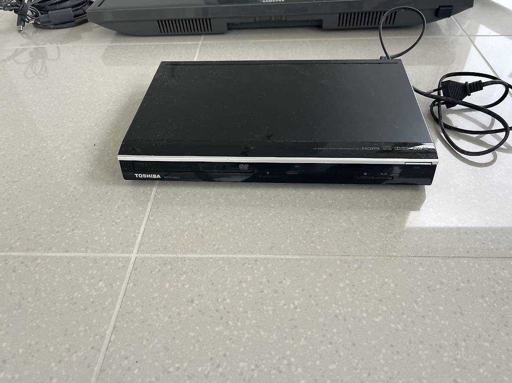Audio- & Mediensysteme: Toshiba DVD Player – Gebraucht aus Stäfa von pia_2lcb 1