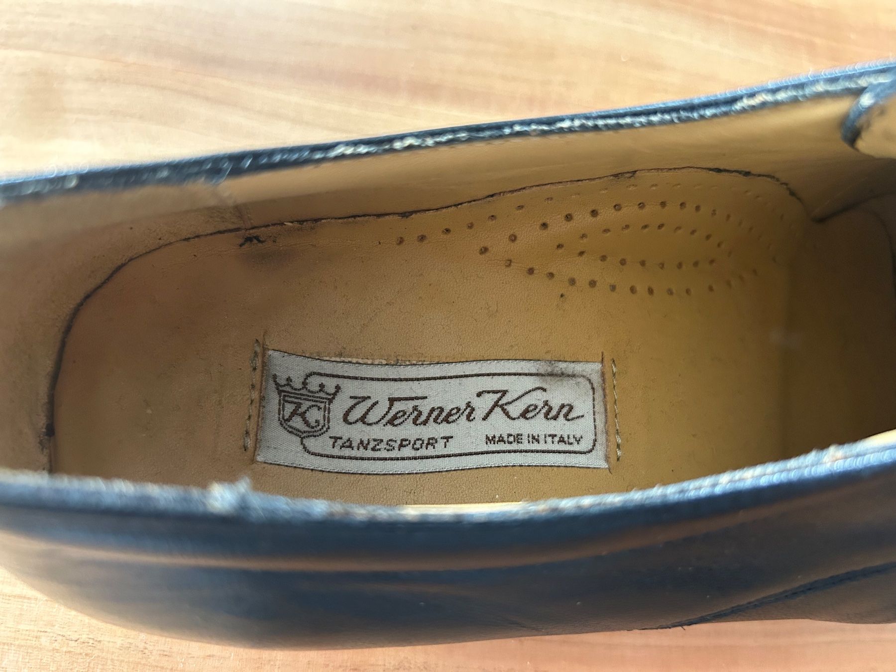 Chaussures hommes: Tanzschuhe Werner Kern Schwarz Leder Damengrösse 7  1/2 – D'occasion à Kaltbrunn par lagone1 1