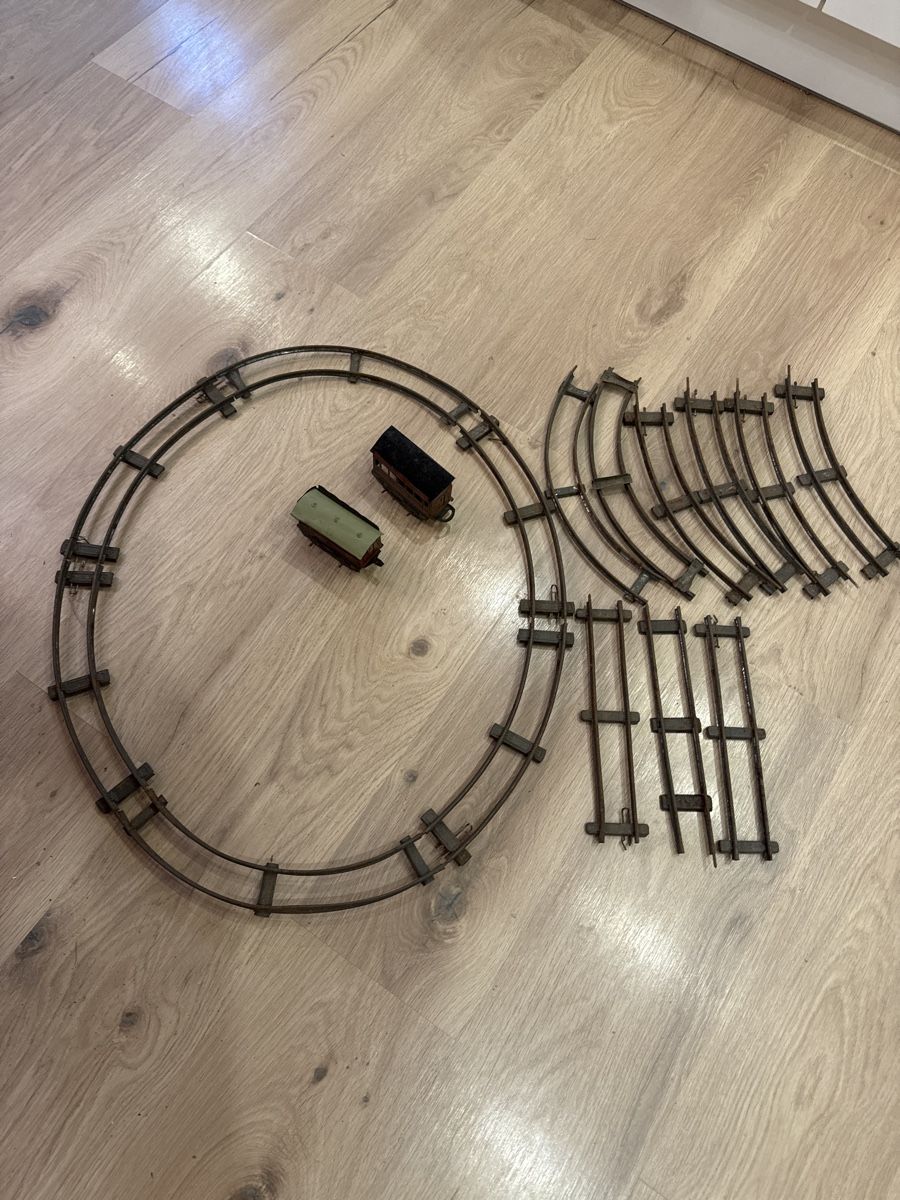 Modelleisenbahnen: Antike  Eisenbahn aus dem Jahre 1949 – Defekt aus Bad Ragaz von ram_t825