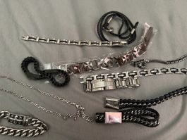 Lot bracelets police