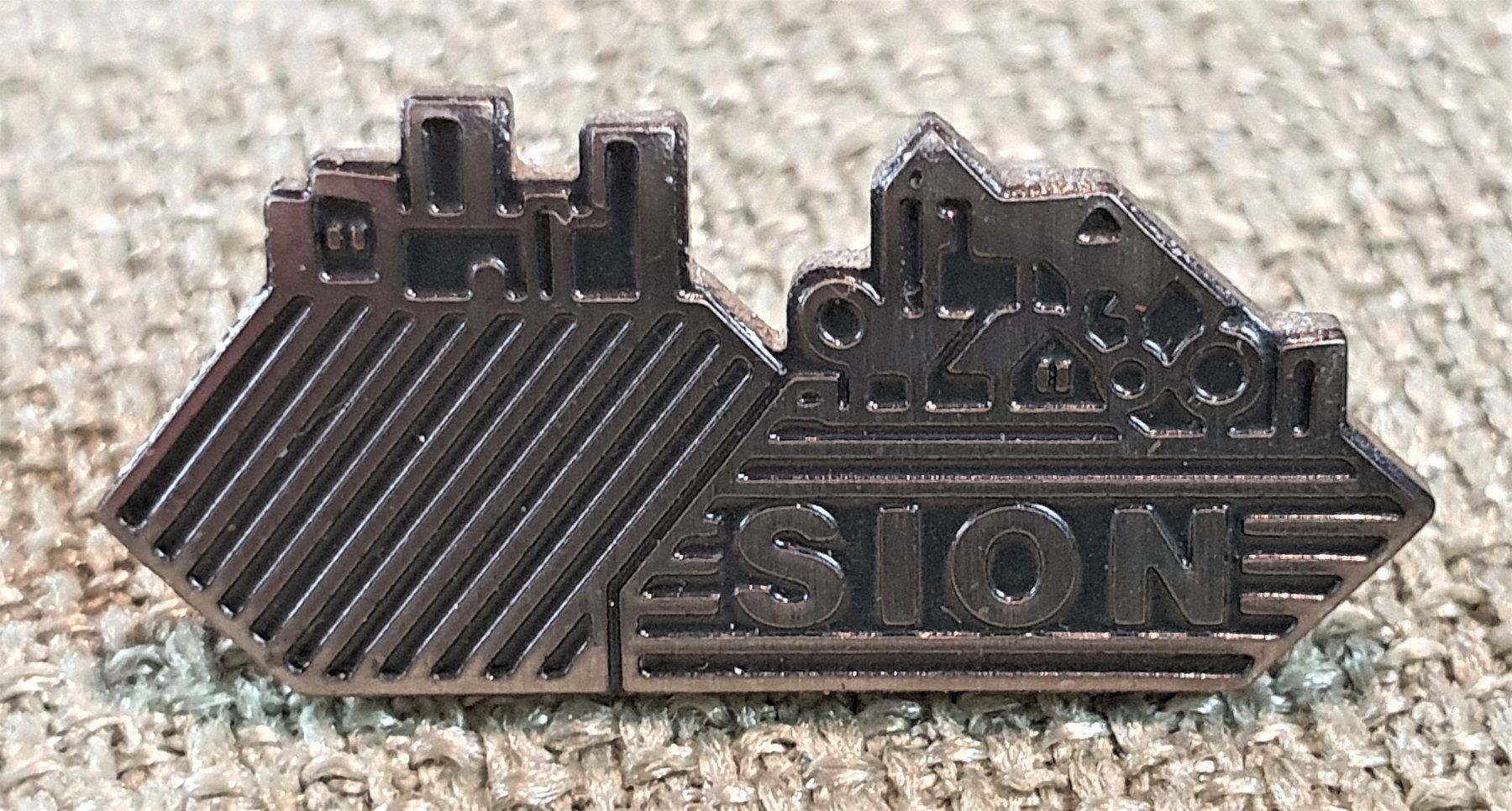 Placchette & Badge: E937 - Pin Sion Valais Wallis Schweiz – Usato da Reinach BL venduto da Boston-Verkauf