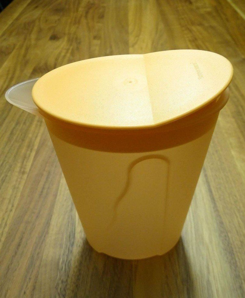 Tupperware Contenitori & Simili: Tupperware Aquakrug 1l orange – Usato da Unterkulm venduto da Wschwend 4