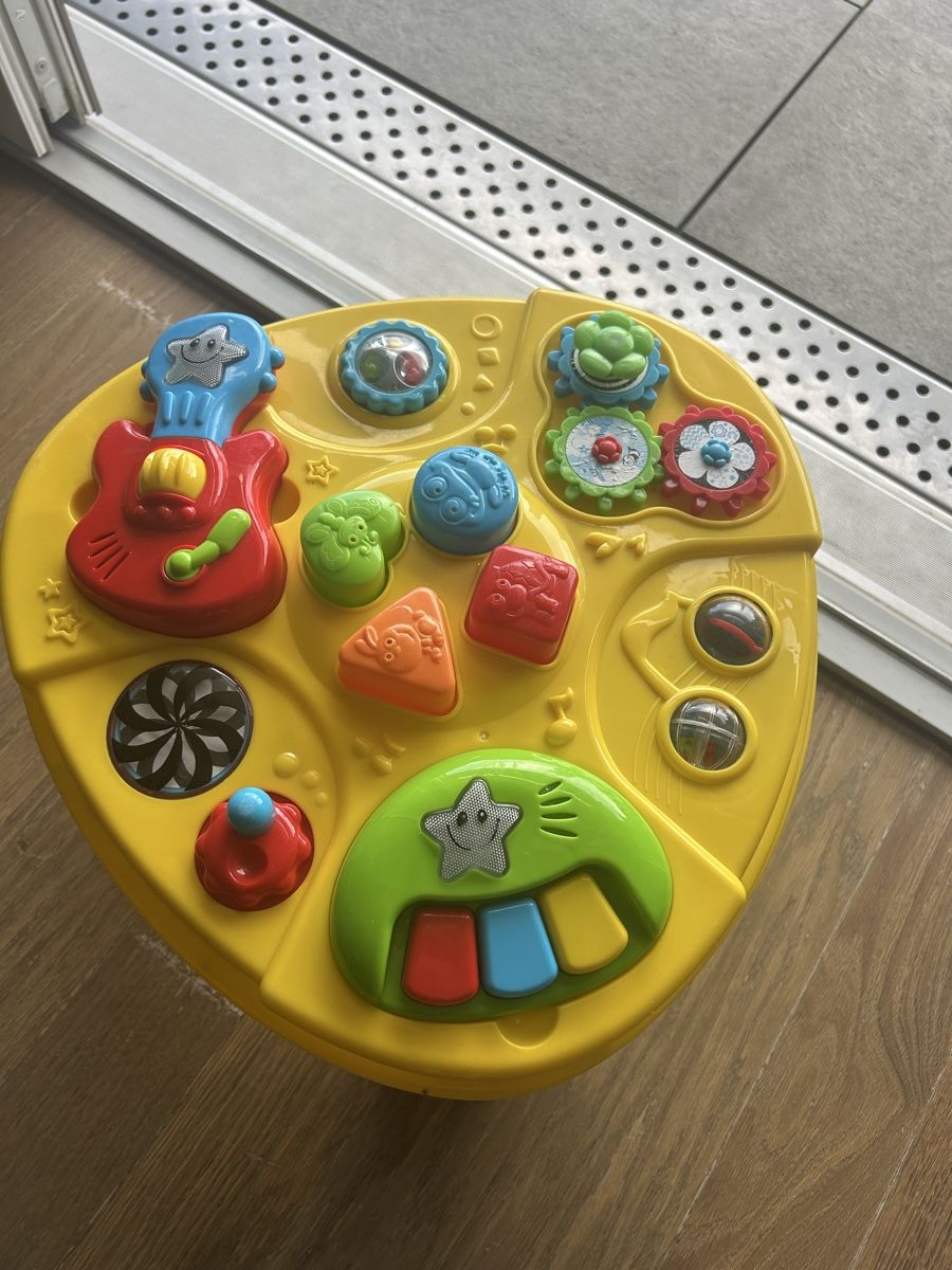 Jeux: Activity table – D'occasion à Epalinges par kat_lyp6