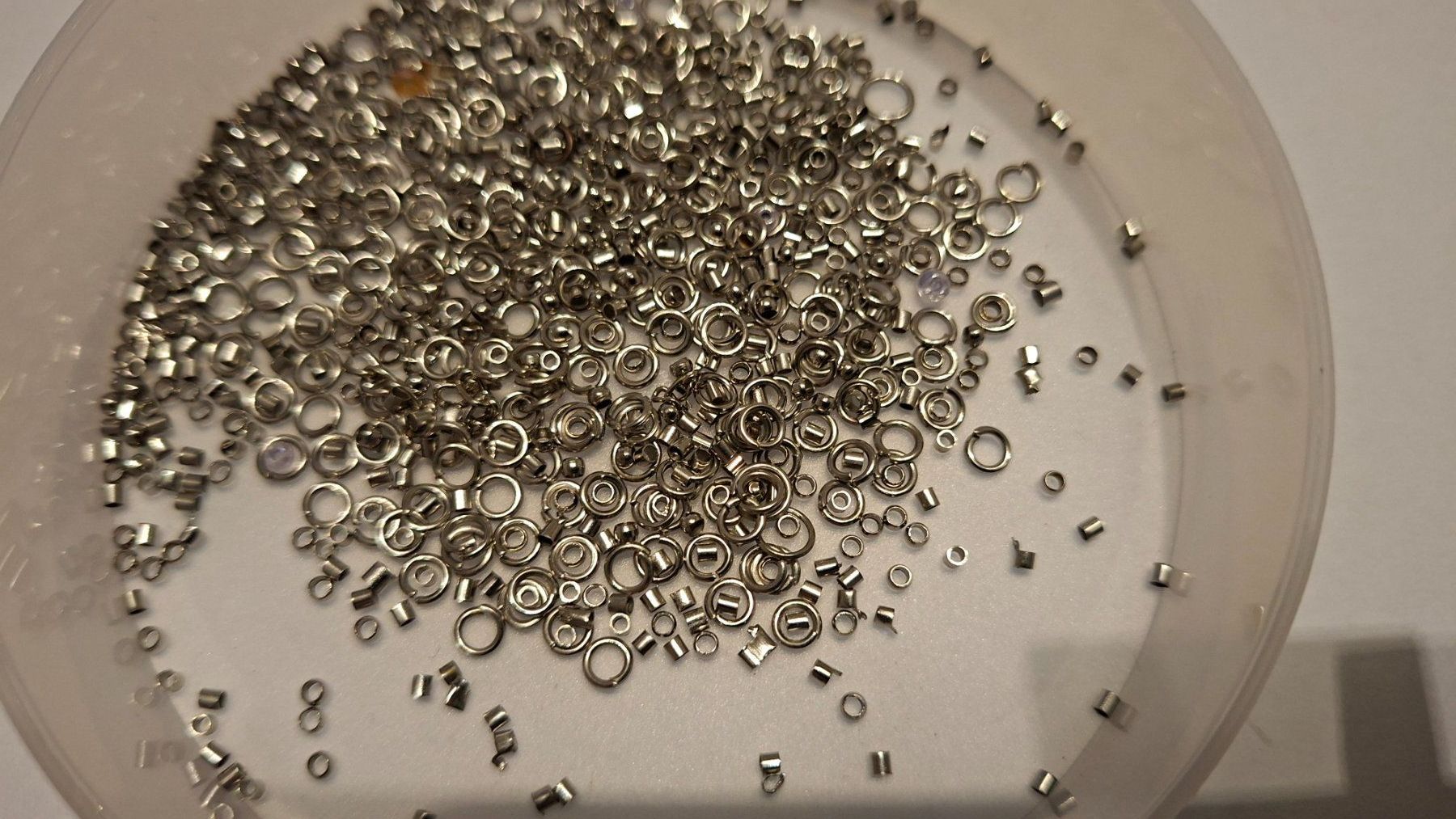 Perles (synthétiques): Schmuckzubehör – D'occasion à Bretzwil par eri_2gck 1