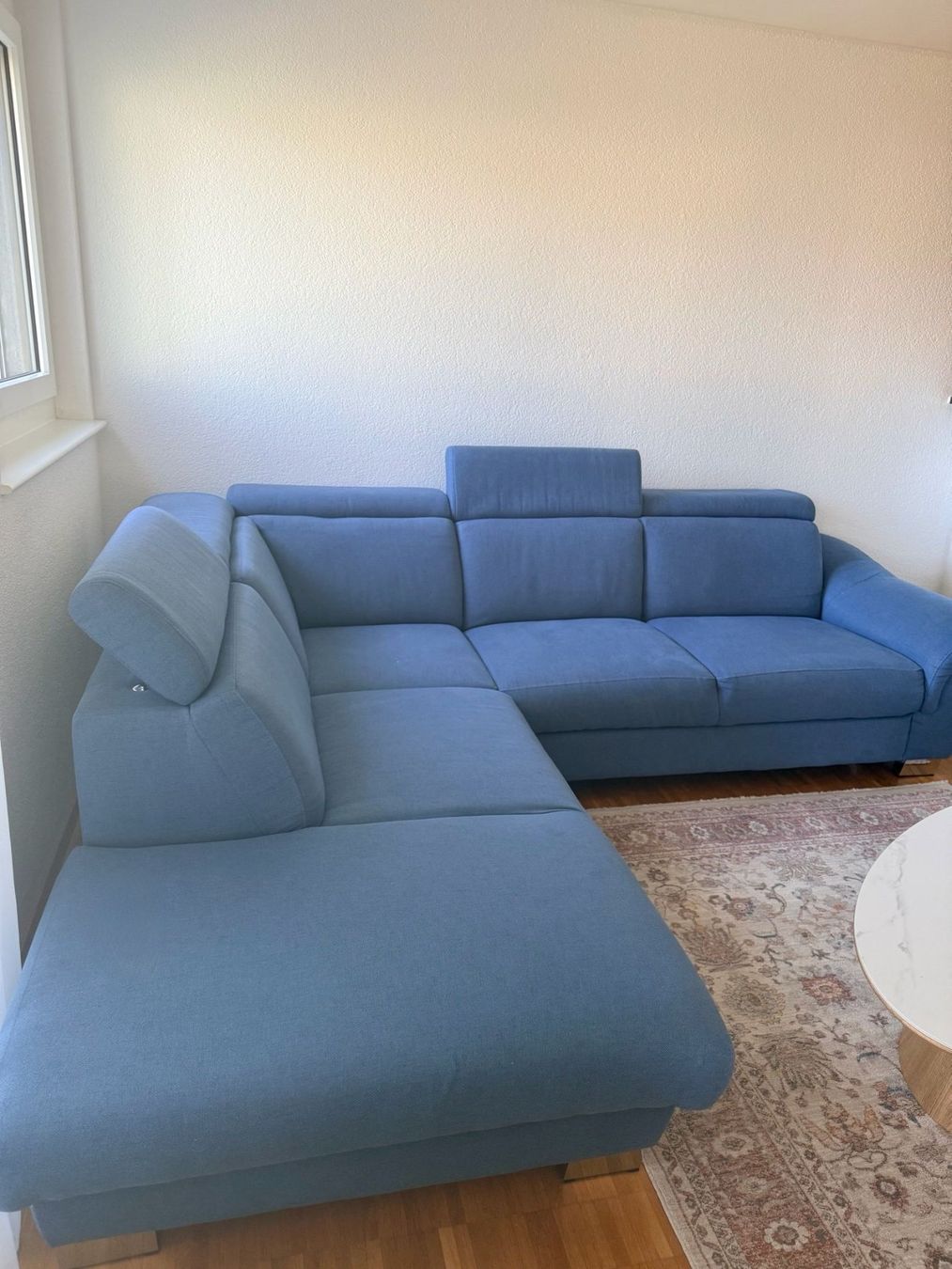 Conforama Divani: Canapé d’angle convertible avec coffre de rangement – Usato da Peseux venduto da kenan_c 4