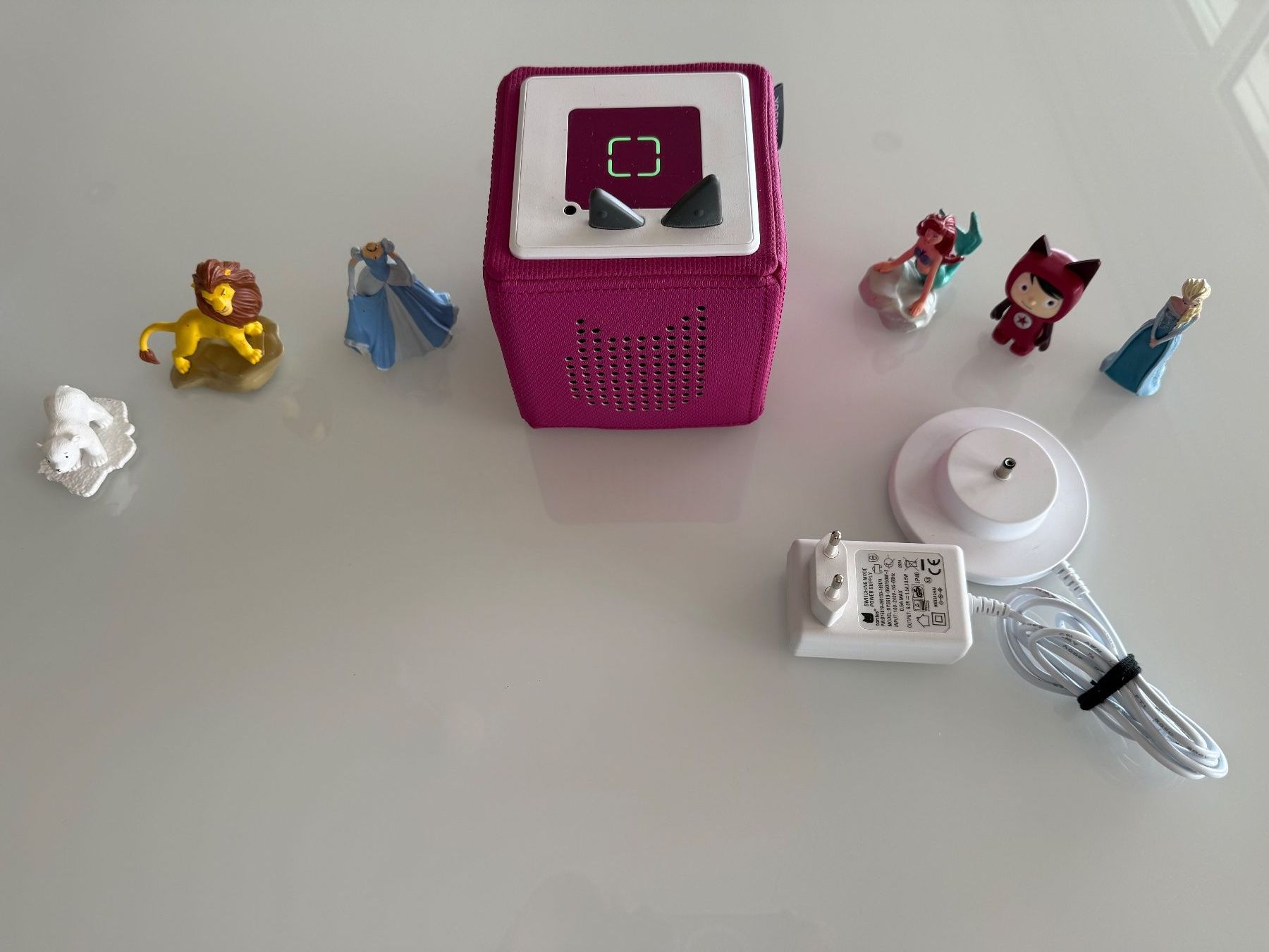 Tonies Giocattoli: Toniebox mit 6 Figuren – Usato da Hüttwilen venduto da hfr_7cwm