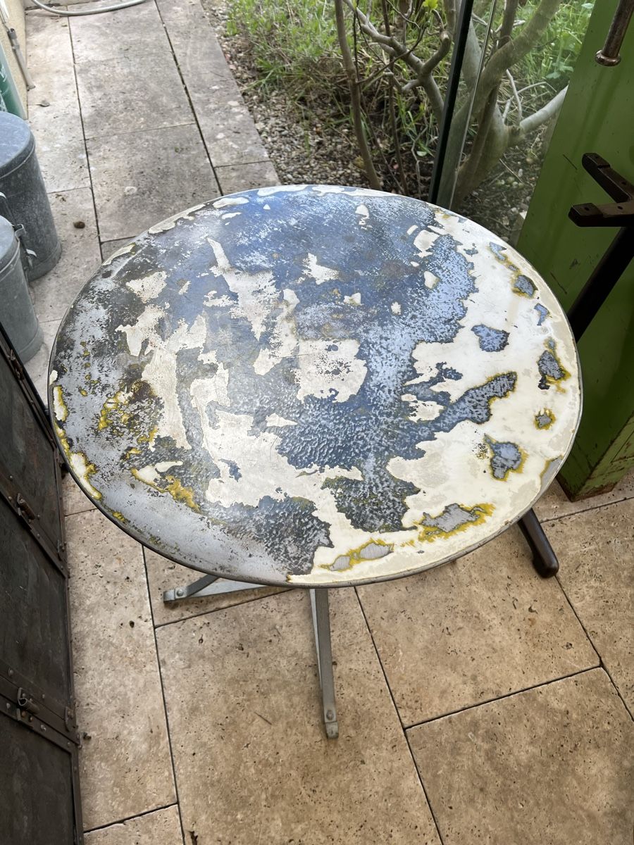 Tavoli: Art Deco Metalltisch – Usato da Wabern venduto da La-Vitrine 6