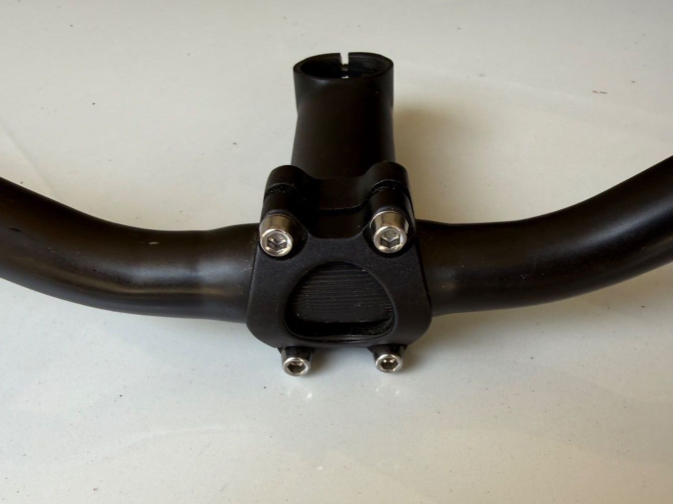 Ersatzteile: Lenker 600 mm inkl. Griffe & Vorbau | Fixie / Singlespeed – Gebraucht aus Wilderswil von c-clan 3