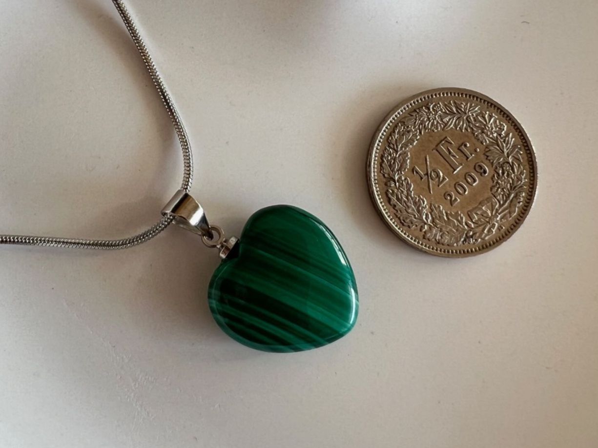 Ciondoli: Pendentif coeur en malachite – Nuovo e nell'imballaggio originale da Pully venduto da sunaddict