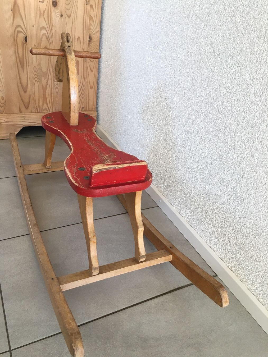 Sonstige Gartenschaukeln: Alte Schaukel Pferd aus Holz. – Gebraucht aus Lanzenhäusern von vic63 2
