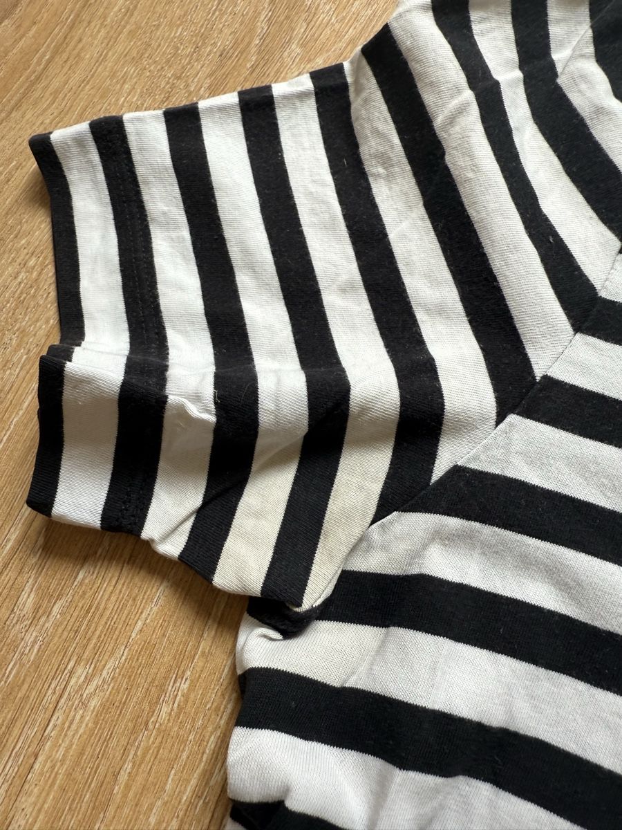 Selected T-shirt: T-shirt noir/blanc rayé Selected, t.38/M – Usato da Tavannes venduto da Thriftshop 6