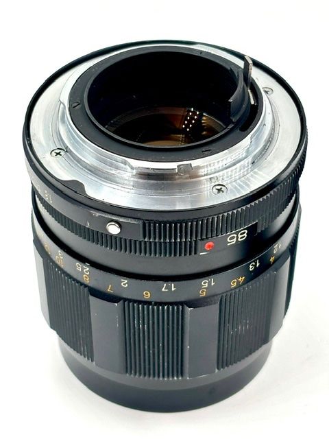 Konica Obiettivi: Konica Hexanon AR 85mm F1.8 / 1.8 EE-Version + Insekt? – Usato da Seewis Dorf venduto da Plebejus 3