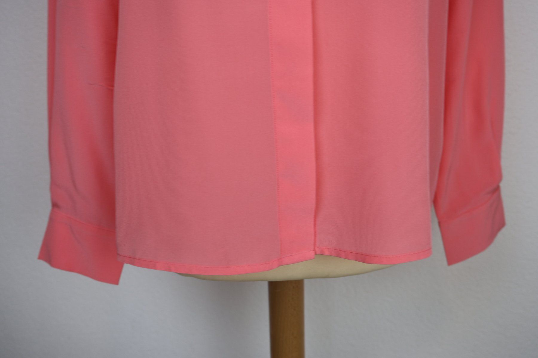 Falconeri Camicette: FALCONERI 100 % Seide Bluse Korralen-rosa – Nuovo (secondo la descrizione) da Emmenbrücke venduto da luzern178 3