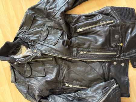 Schicke Diesel Lederjacke, schwarz, Grösse M – Top Herbst...