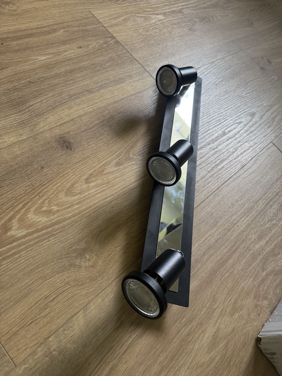 Kronleuchter & Deckenlampen: Lampada a soffitto 3 faretti nero specchio usato – Gebraucht aus Riedern von adr_f79x 1