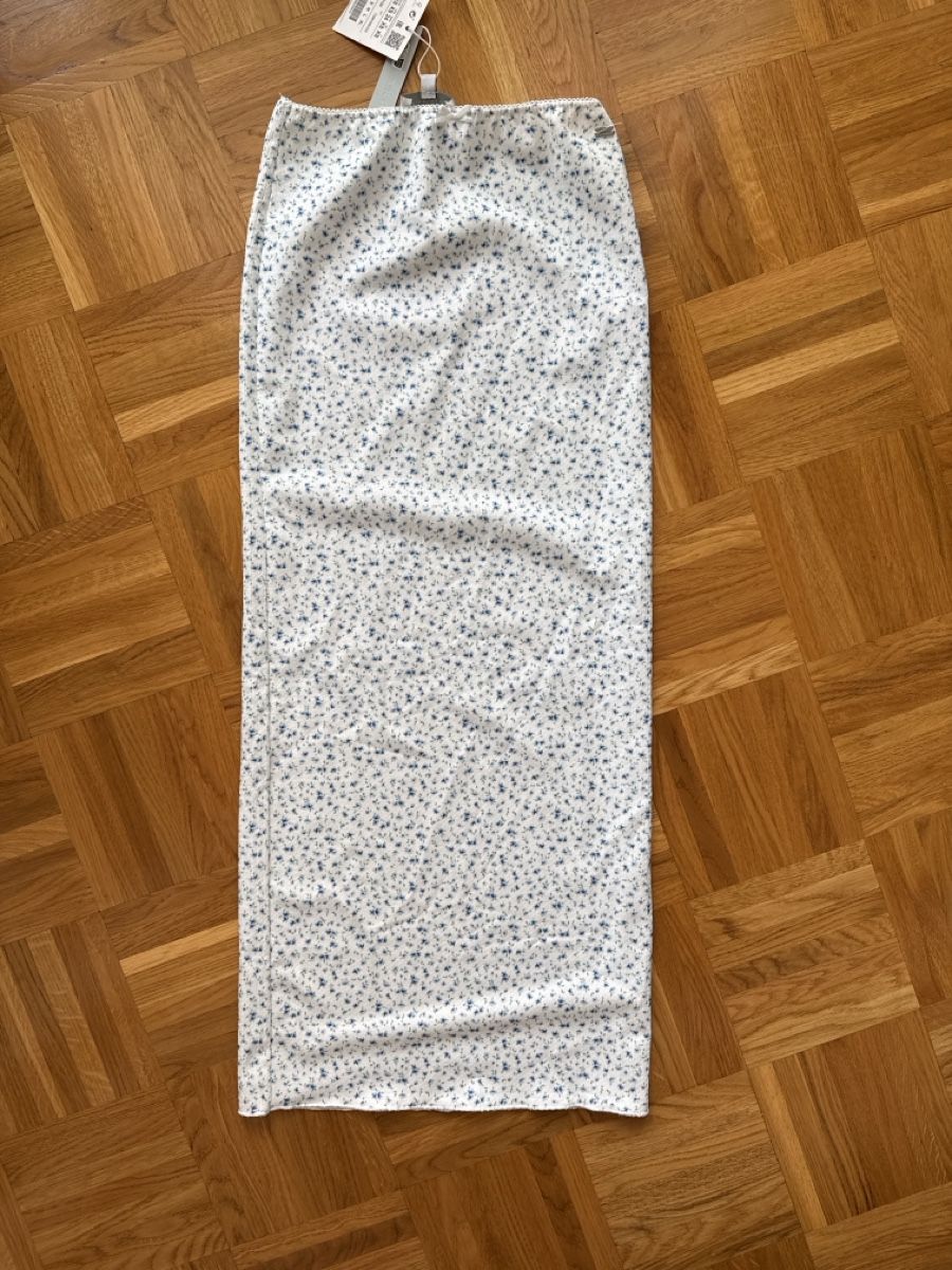 Pull&Bear Gonne: Jupe longue Pull and Bear  – Nuovo e nell'imballaggio originale da Crassier venduto da GGblue23515