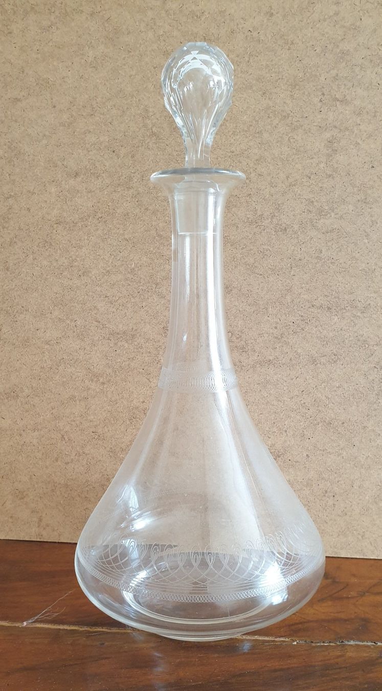Caraffe: 1 ziselierte Weinkaraffe – Usato da Schliern b. Köniz venduto da Renagrumpi