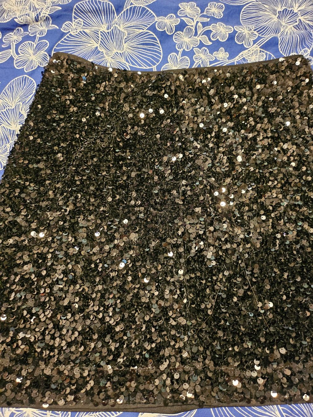 H&M Röcke: Pailletten jupe gr 40 H&M – Neu (gemäss Beschreibung) aus Dietikon von Eleda 1