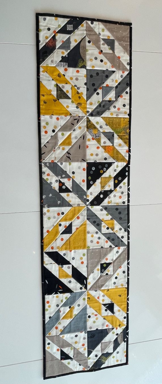 Tessuti: Quilt Chemin de table patchwork, fait main, automne élégant – Nuovo (secondo la descrizione) da La Chaux-de-Fonds venduto da NathalieM07 5