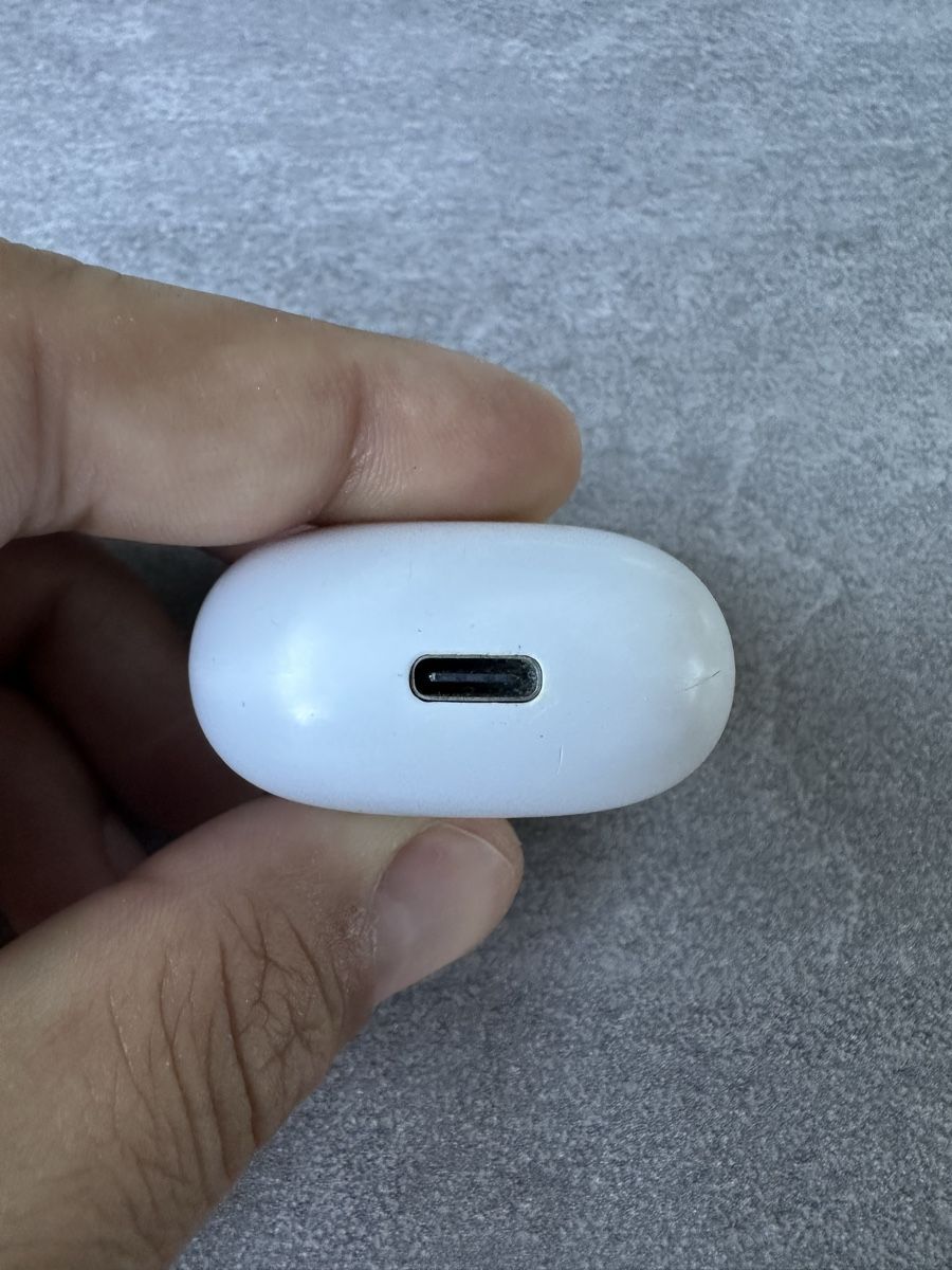 Casques audio: écouteurs Bluetooth blancs bon état – D'occasion à Le Lignon par fab_w9jj 2
