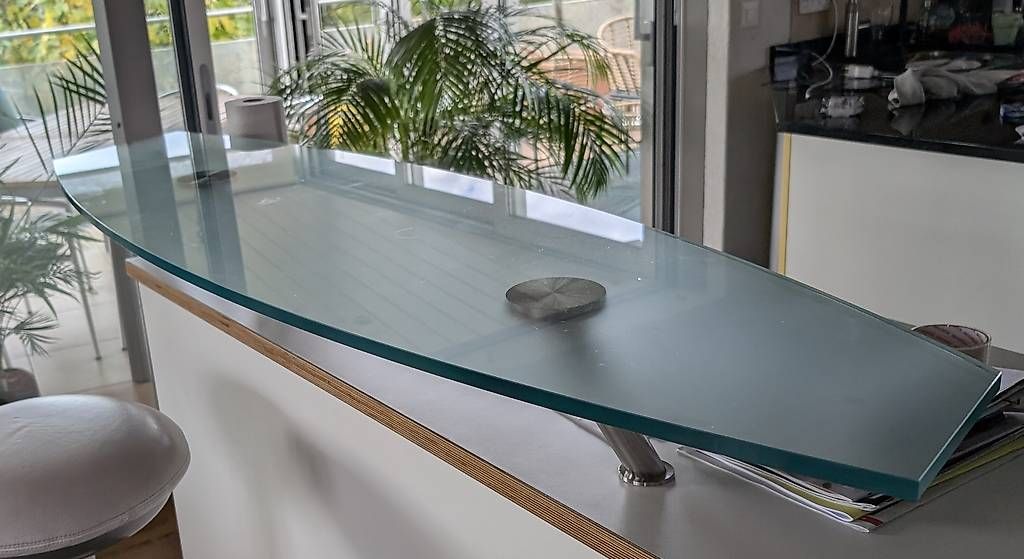 Allestimento di negozi e stand fieristici: Bar aus Glas – Usato da Täuffelen venduto da makuff