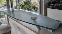 Bar aus Glas
