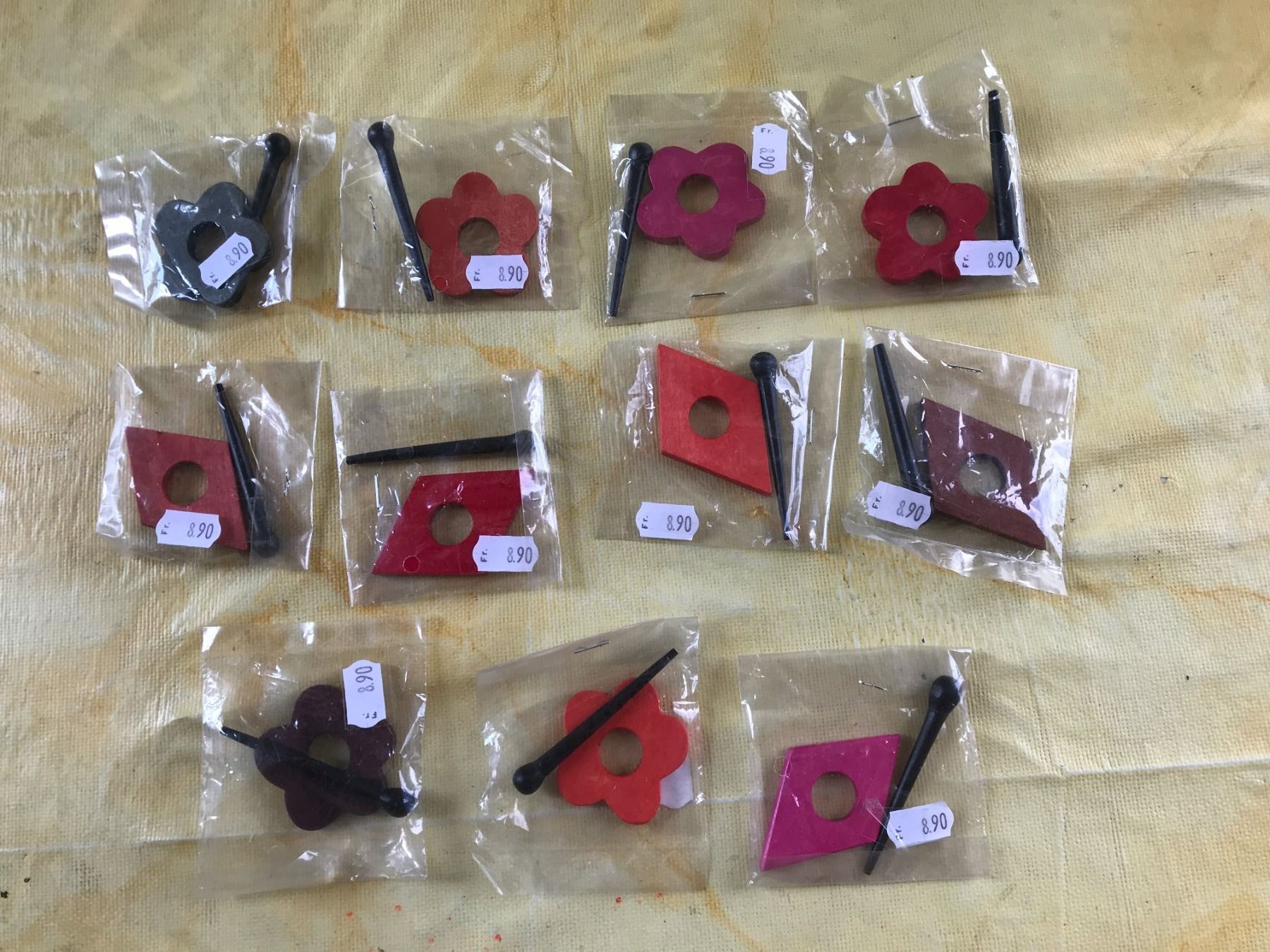 Ciondoli: GROSSES LOT MODISCHE ACCESSOIRES – Nuovo e nell'imballaggio originale da Ostermundigen venduto da wini63