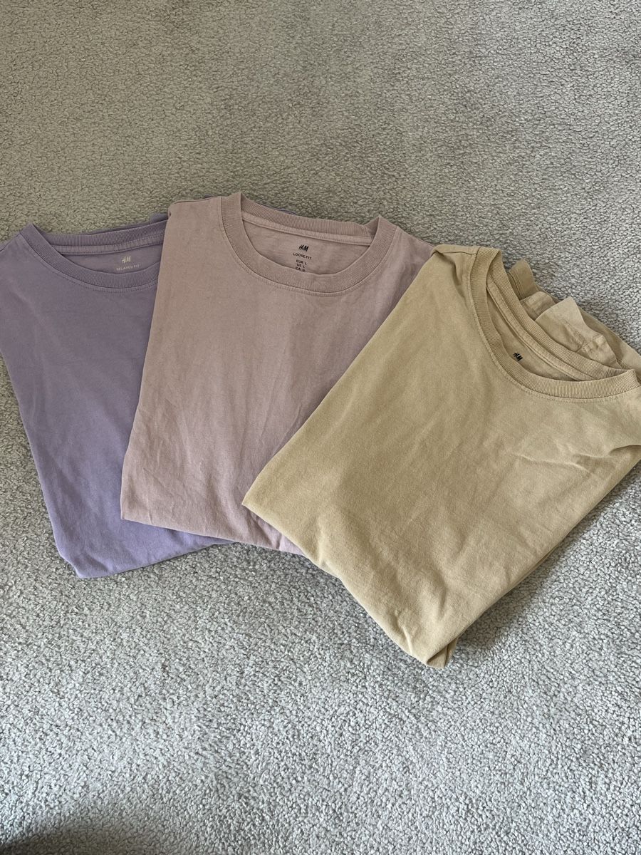 H&M T-shirt: 3 Baumwoll boxy T-shirts Tshirt – Usato da Zürich venduto da ole_8rwr