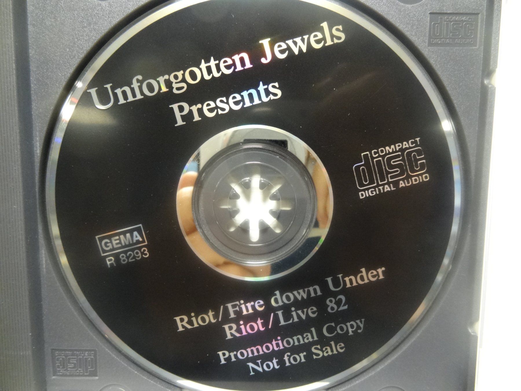 CDs: Riot - Fire Down Under (Live '82) CD -Promo – Gebraucht aus luzern von musicandart 1
