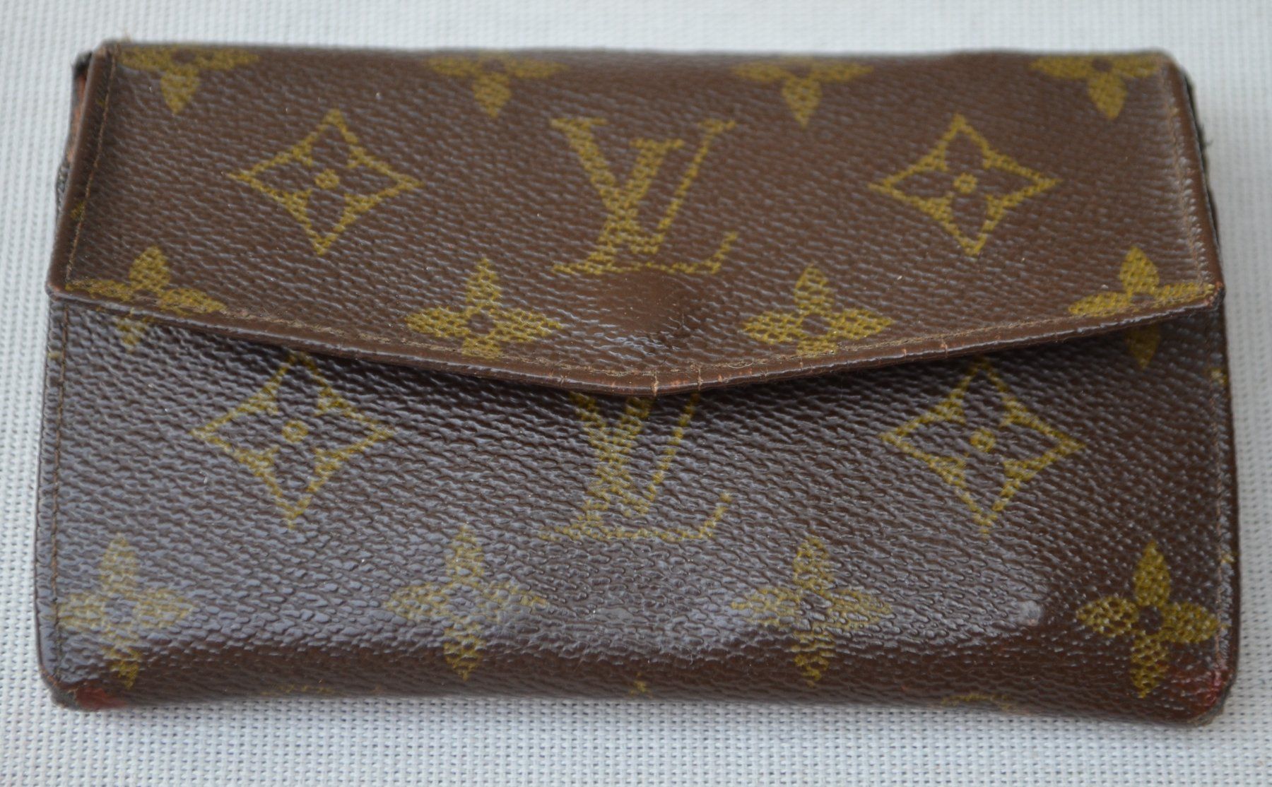 Louis Vuitton Portafogli: Louis Vuitton Portemonnaie – Usato da Collonges venduto da arashee 1