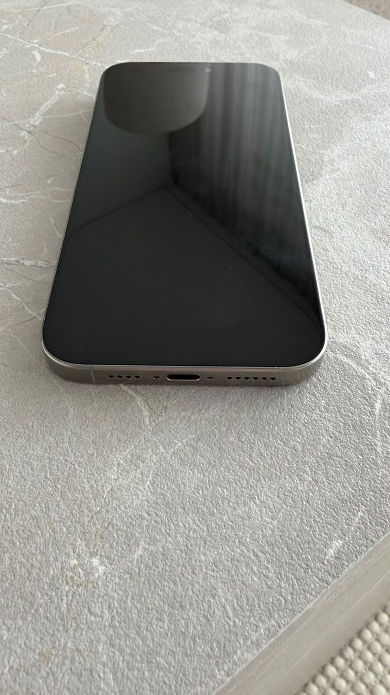 Apple Telefoni cellulari / Smartphones: Apple iPhone 16 Pro Max 512 GB – Usato da Dietlikon venduto da mrmister12304 4
