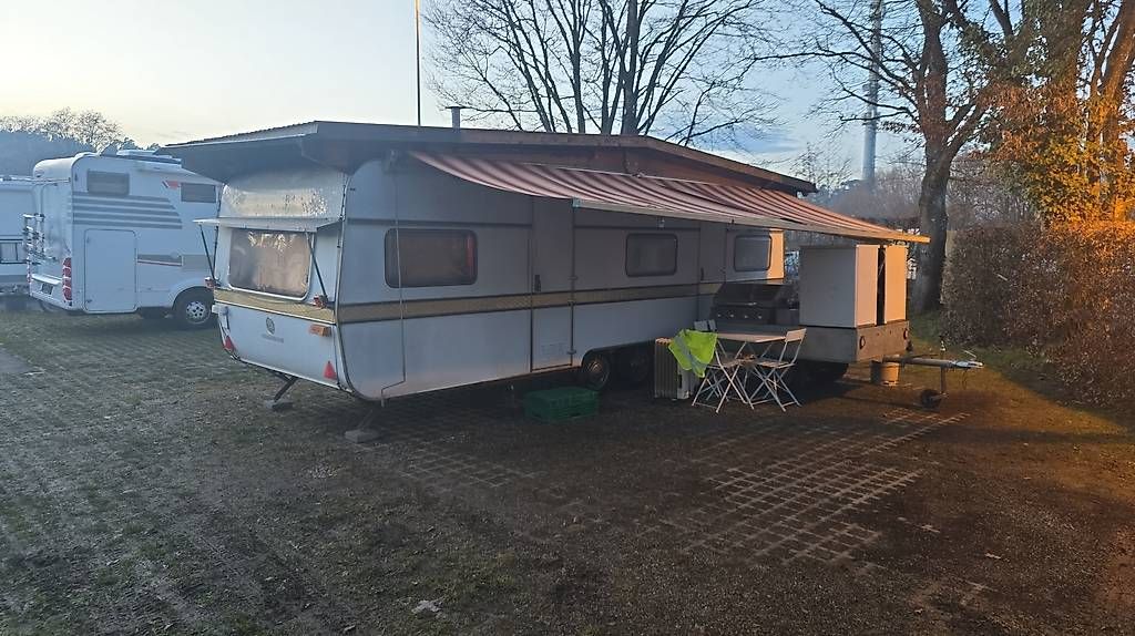 Camping Fahrzeuge: Eriba Nova 700 – Gebraucht aus Dürnten von ang_q8bj