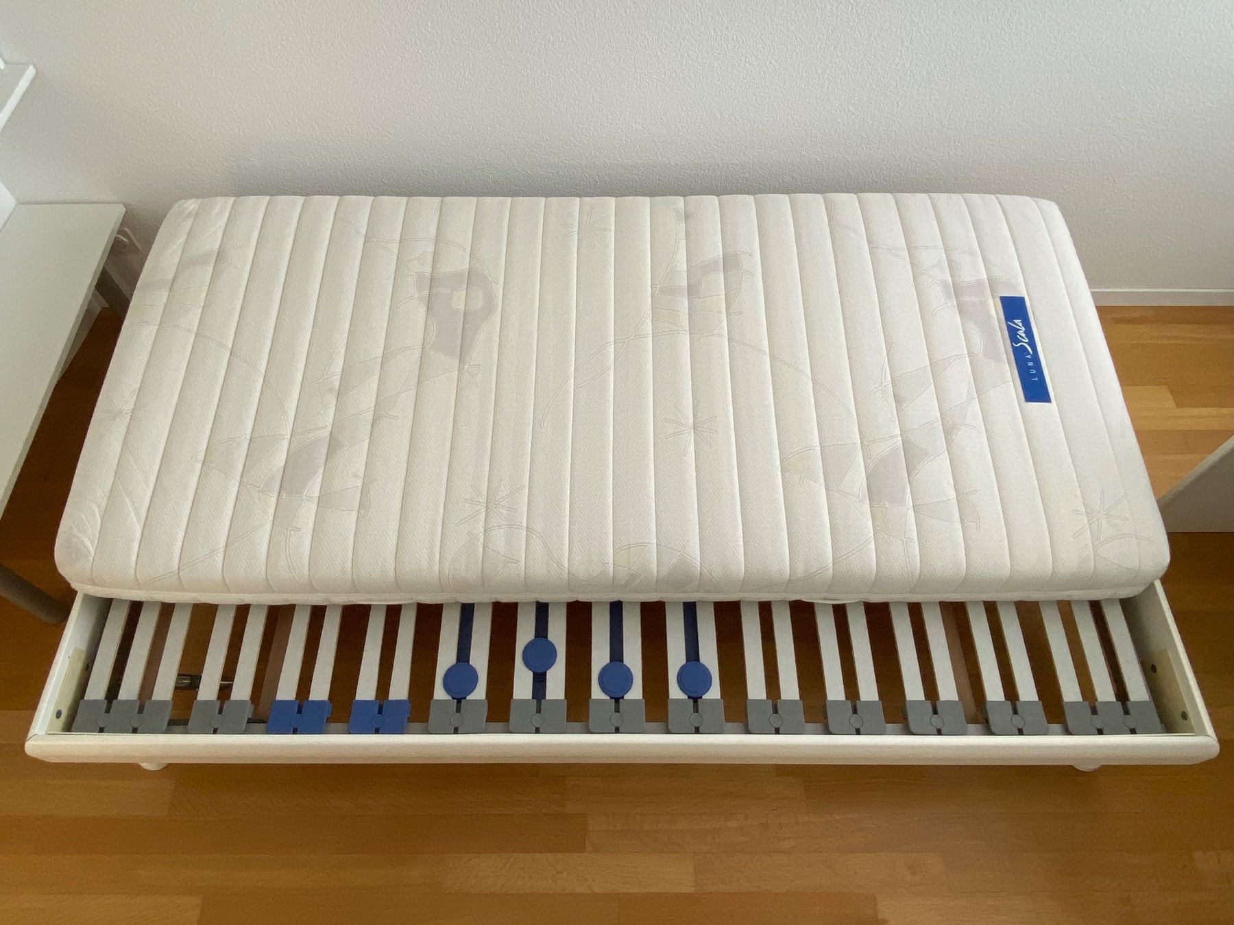 Pfister Letti: Gästebett komplett – Usato da Kriens venduto da joe_5prd