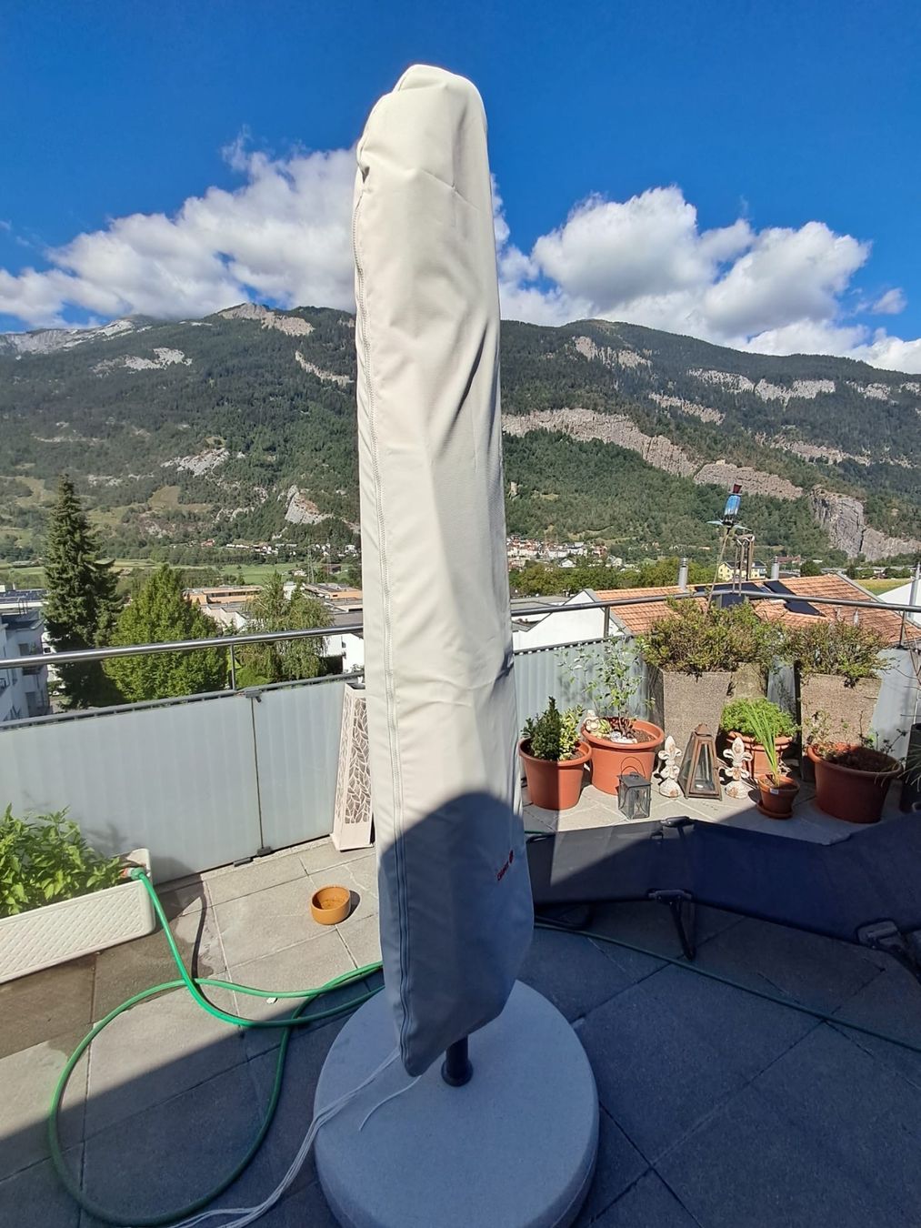 Glatz Ombrelloni: Sonnenschirm – Usato da Chur venduto da zde_pq6n 3