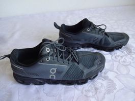 "" ON "" Schuhe Nr.43