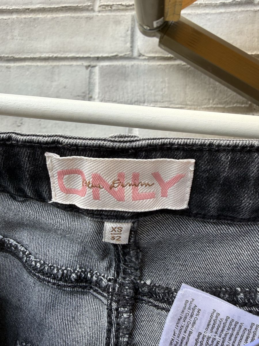 Only Jeans: Only Jeans grau – Usato da Münchenbuchsee venduto da na_sch3053 2